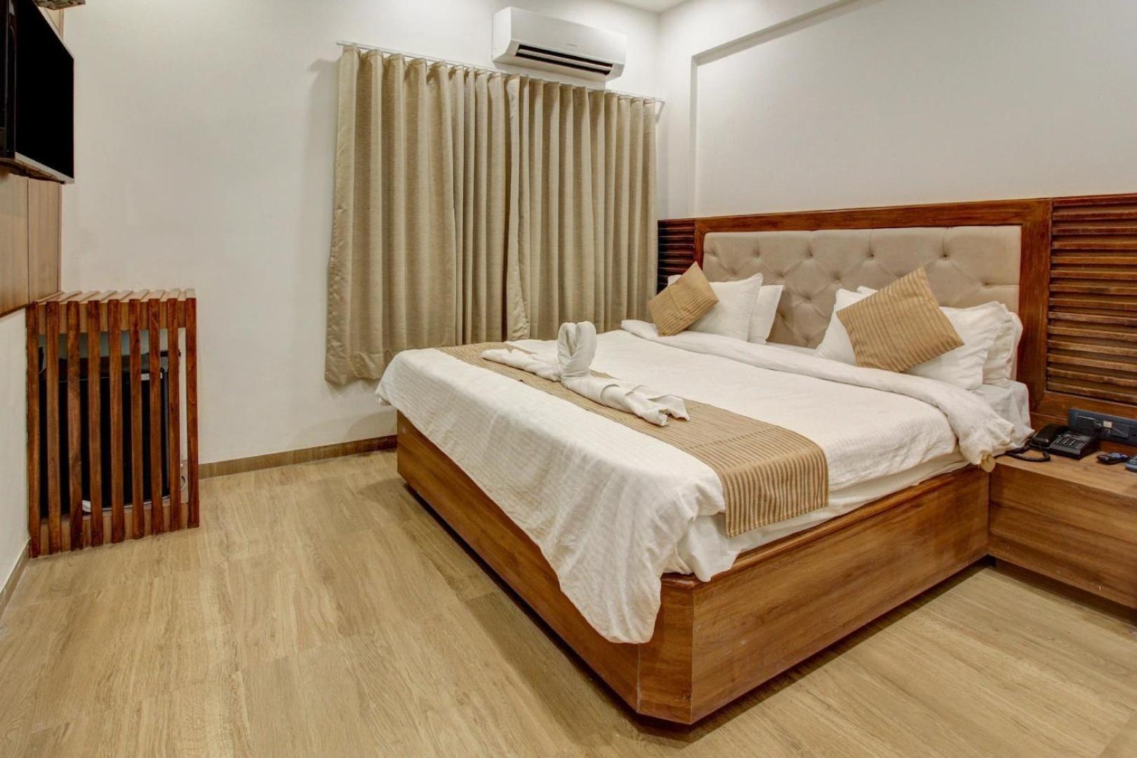 ראג'קוט Hotel Evershine מראה חיצוני תמונה
